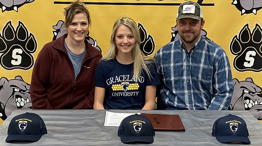 Morgan Wallace Signs With Graceland Rodeo