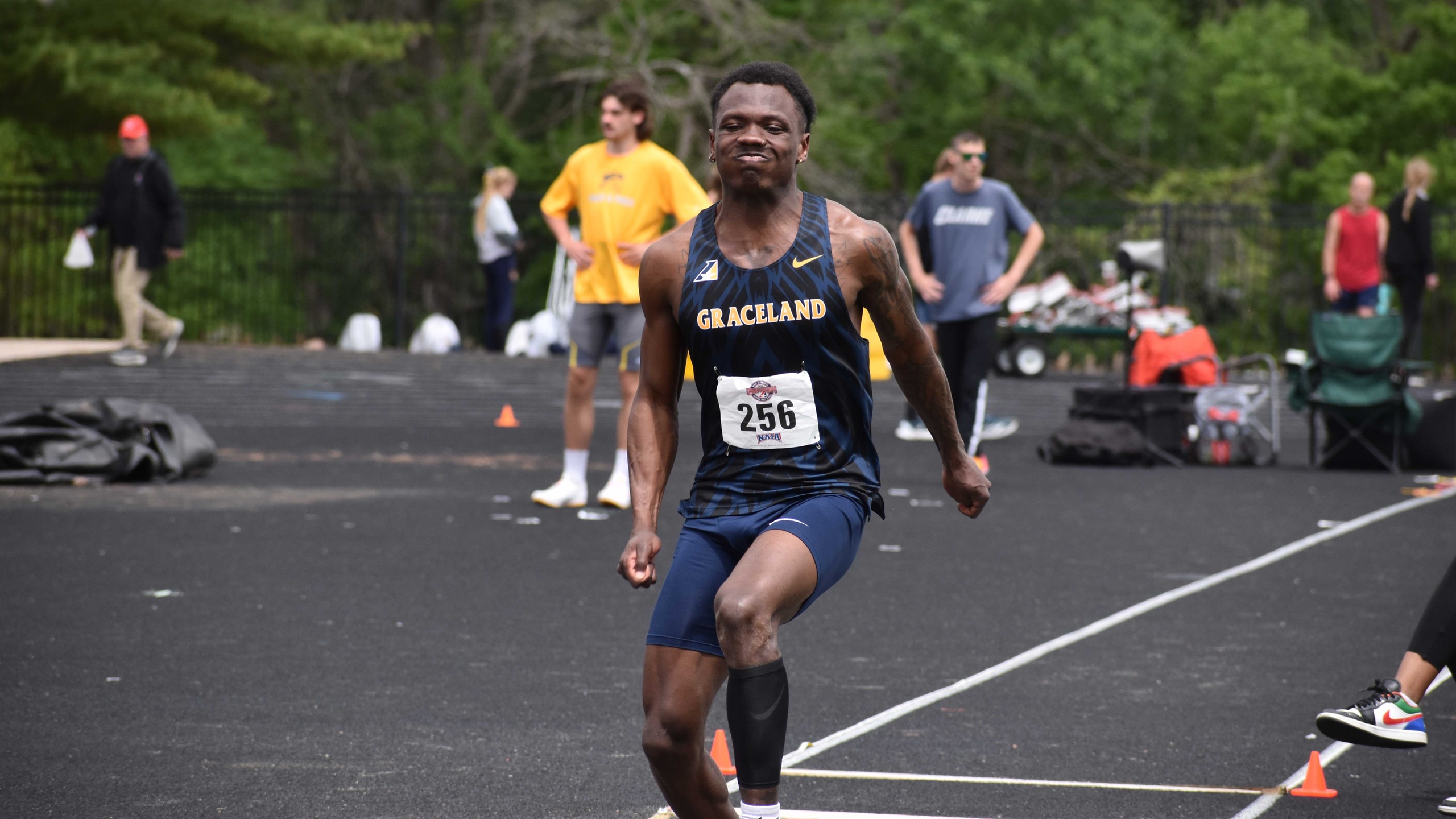 Graceland Track and Field Men Compete at Drake Relays, Excel at Grand View
