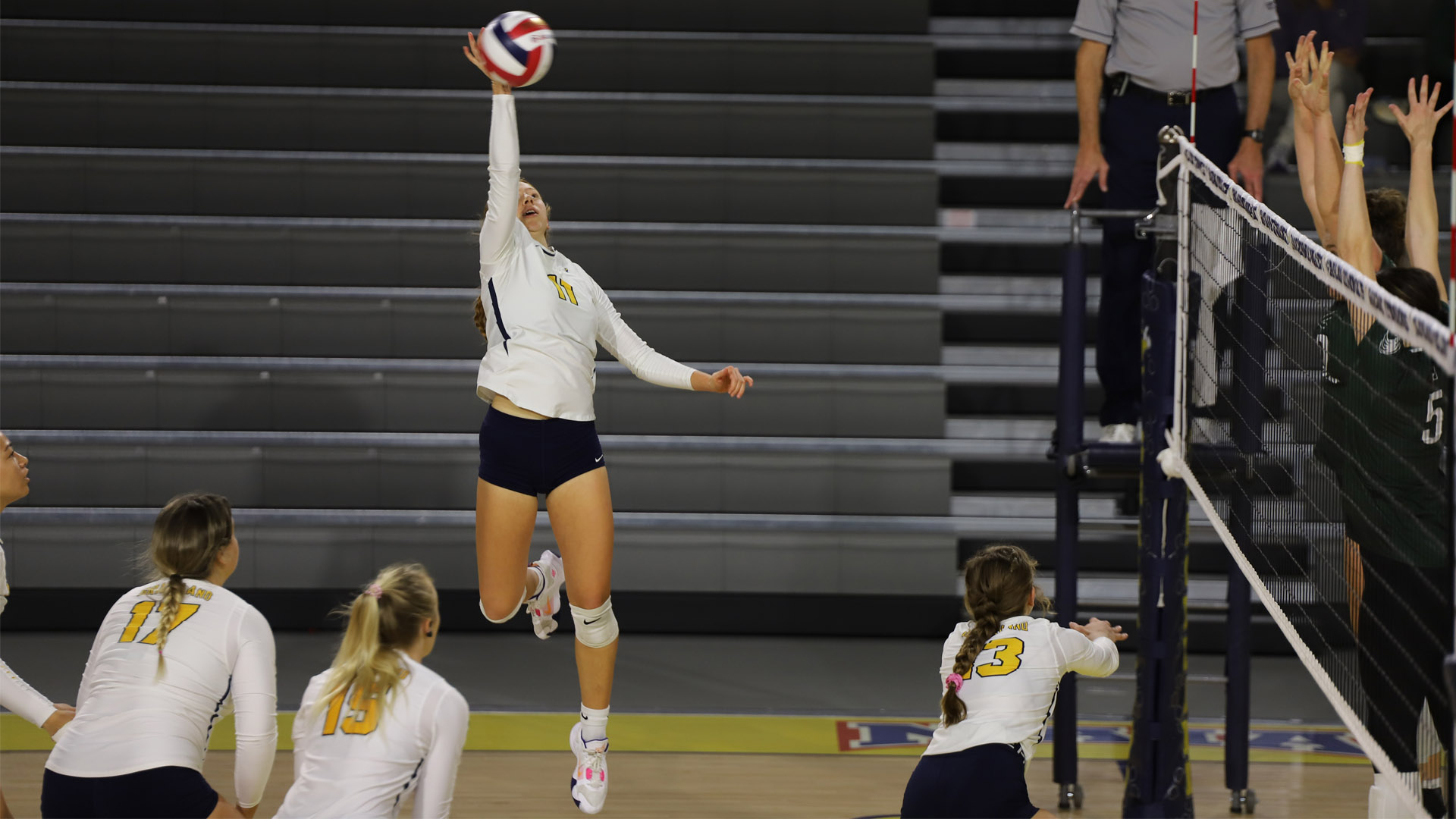 Women’s Volleyball Defeated by No. 19 Central Methodist