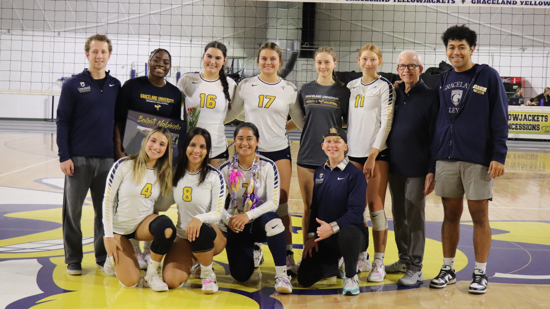 Women’s Volleyball Stop by Vikings on Senior Day